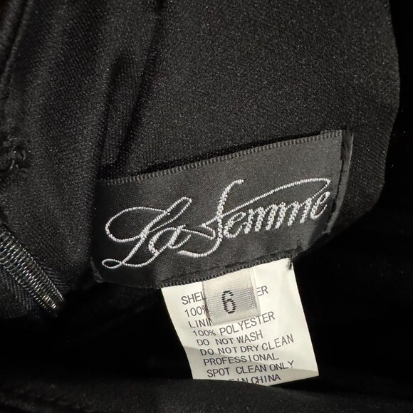 Holiday Sequin Sleeveless dress - Picture 3 of 16